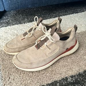 COLE HAAN Men Size 10.5 Sneakers Gently Worn only a few times